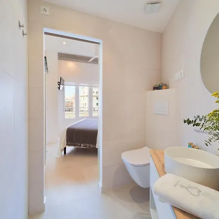 Iloftmalaga Tribuna Ii Apartament *